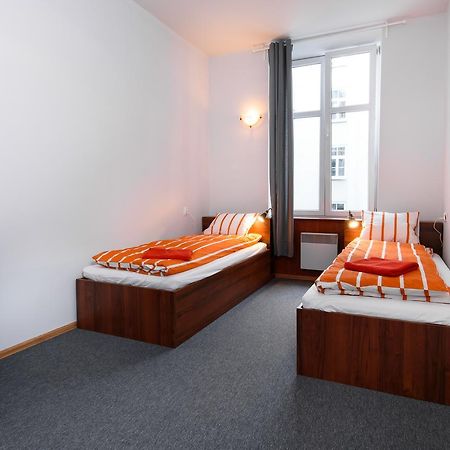 Constitution Square Rooms Варшава Екстериор снимка