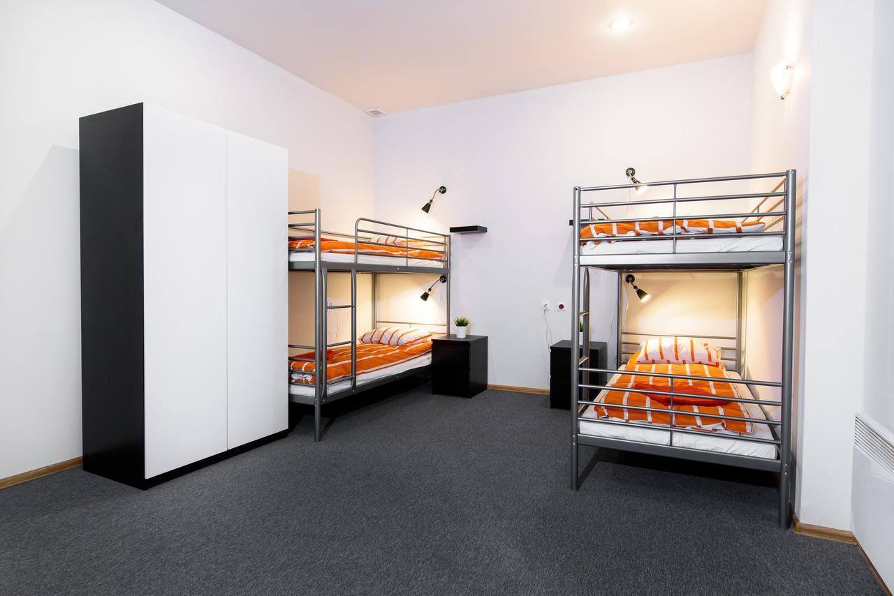 Constitution Square Rooms Варшава Екстериор снимка