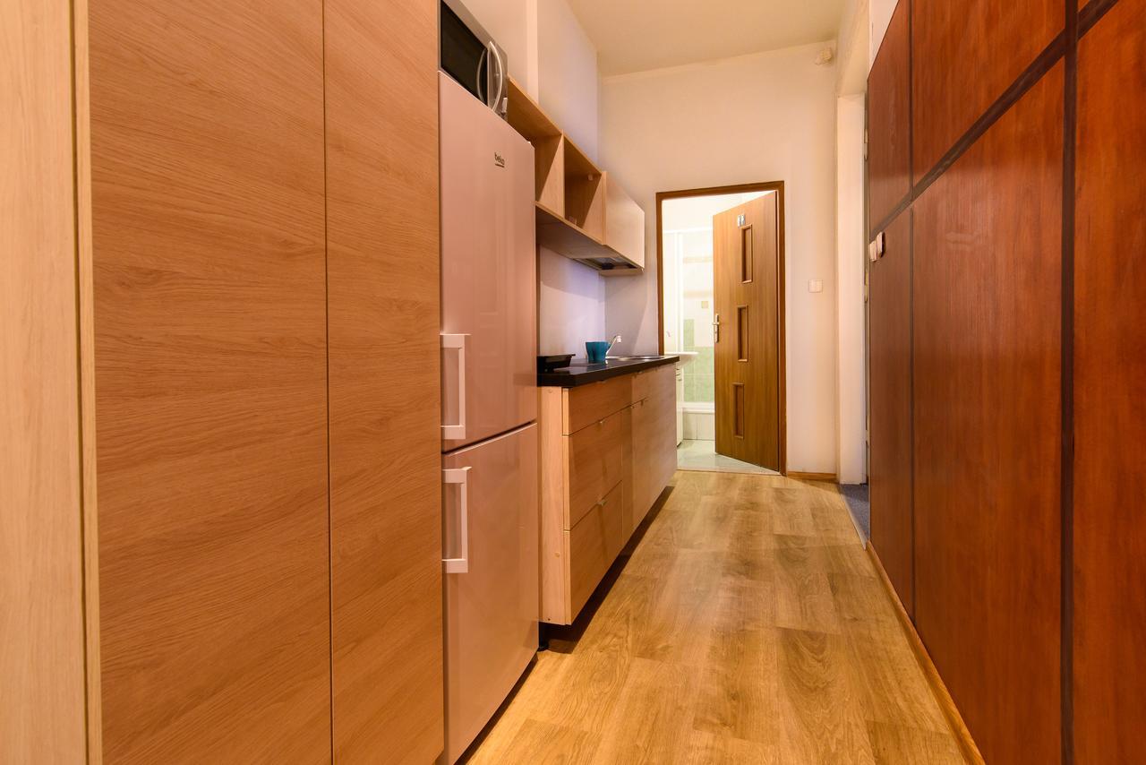 Constitution Square Rooms Варшава Екстериор снимка