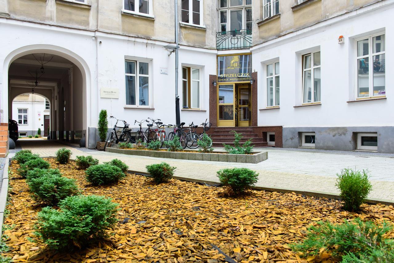 Constitution Square Rooms Варшава Екстериор снимка